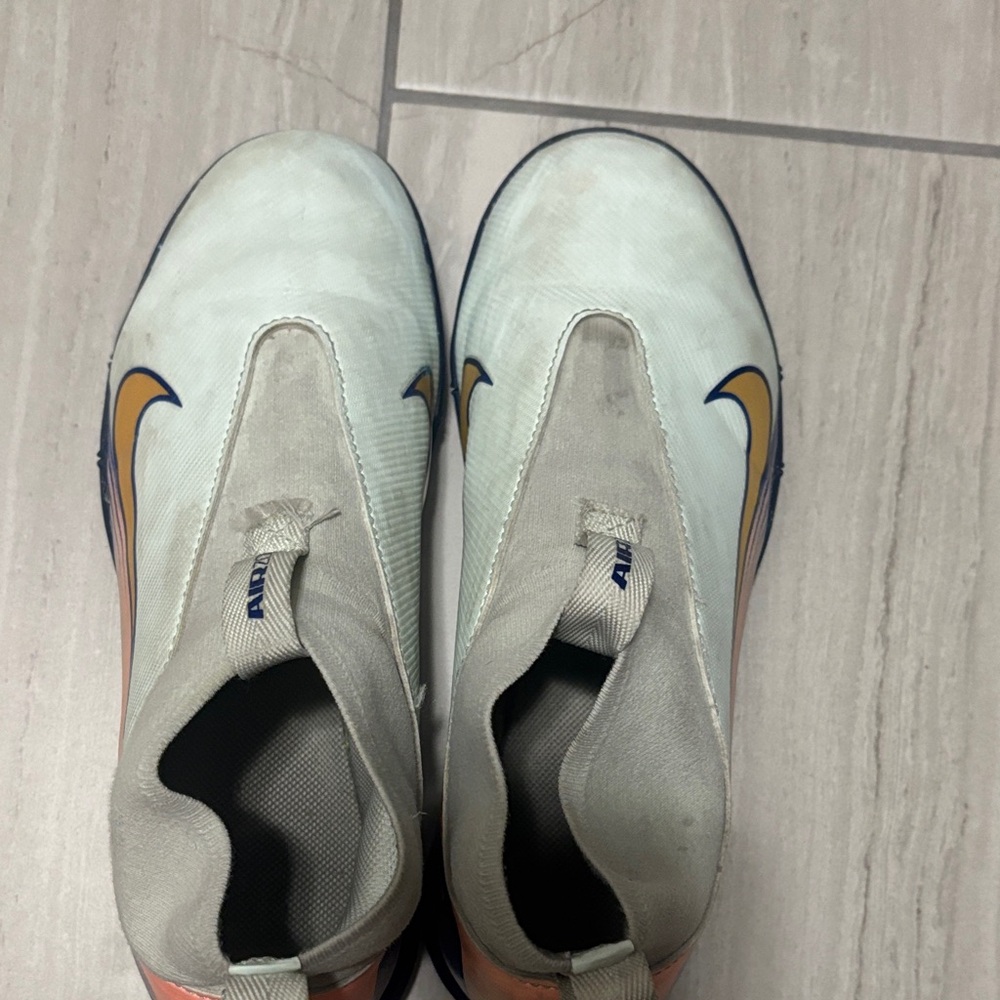 Nike indoor white and Gold Soccer Cleats